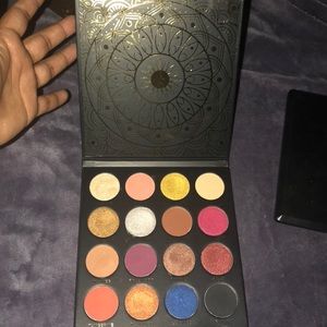 Ace beautē quintessential palette